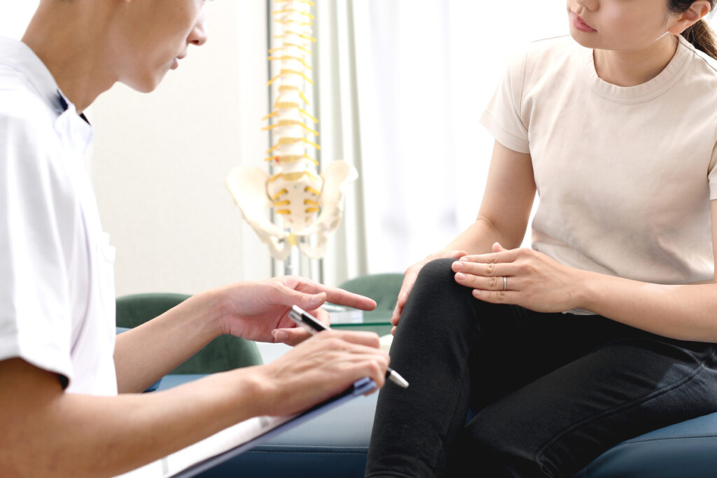 treating knee pain at the root consultation.